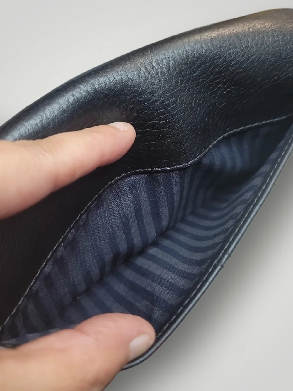 COACH Vintage 80s Black Pebbled Leather Fold-Over Women's Wallet  Great Conditio